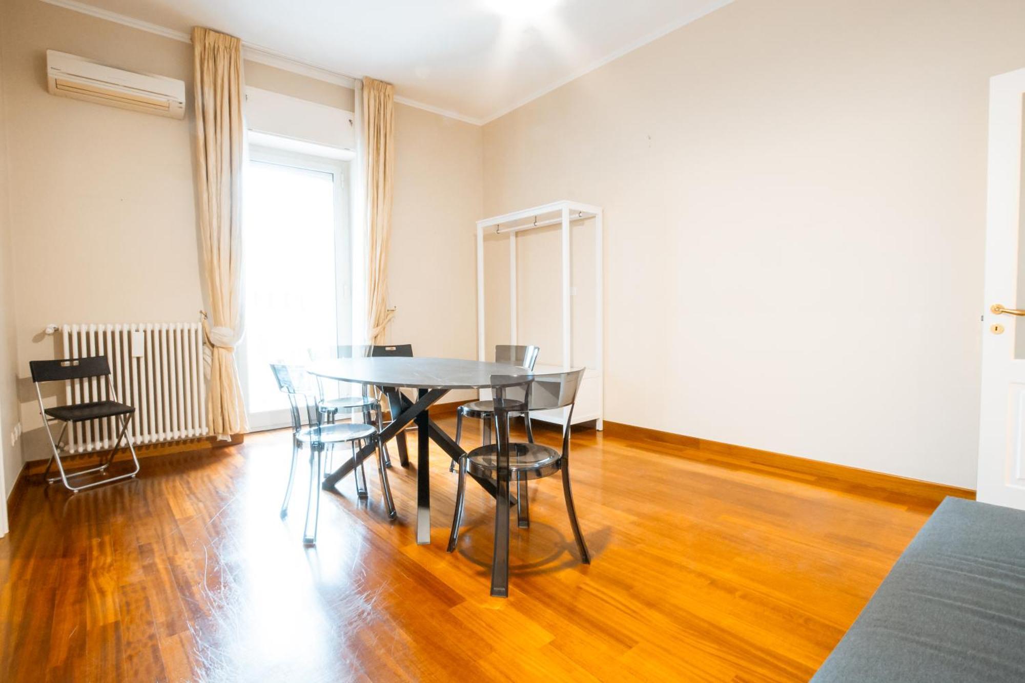 Dimora Adua Apartment Bari Bagian luar foto