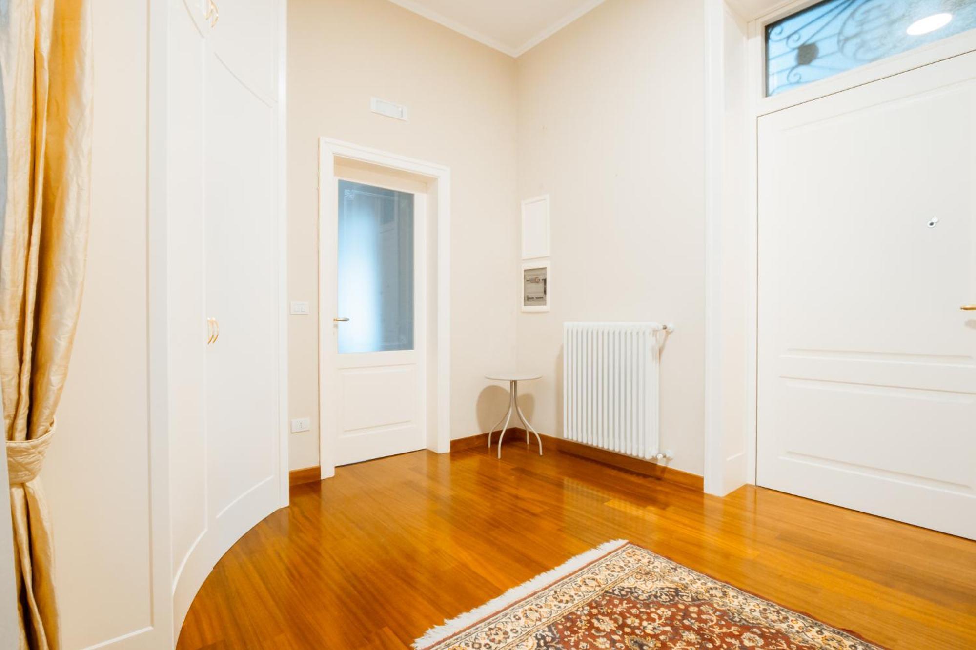 Dimora Adua Apartment Bari Bagian luar foto