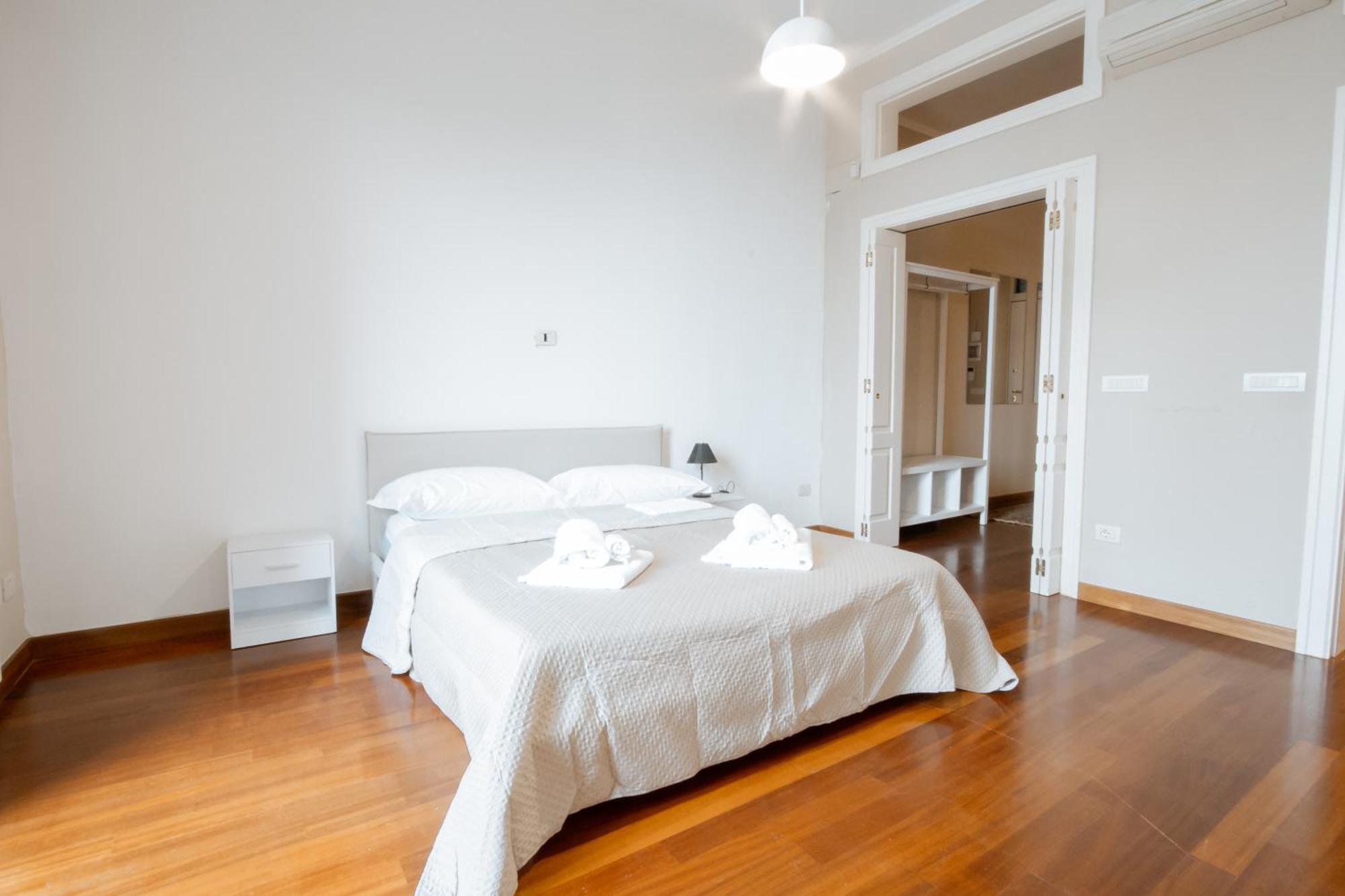 Dimora Adua Apartment Bari Bagian luar foto